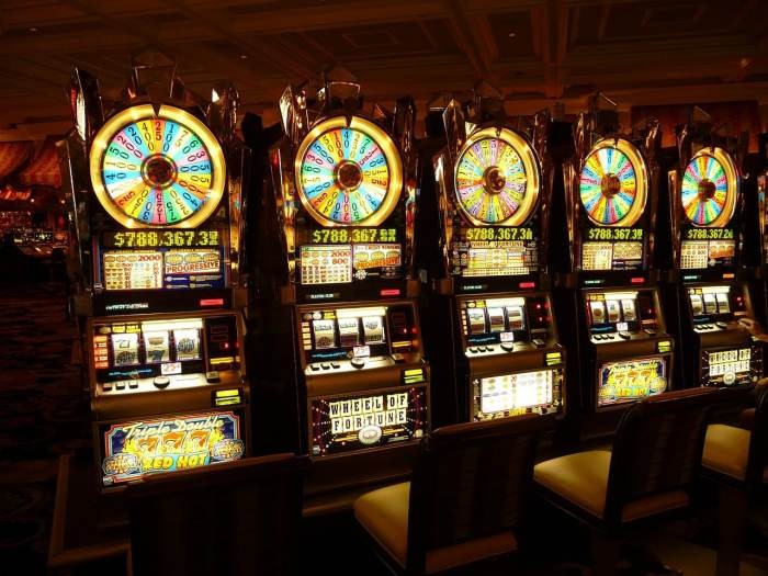 The Truth Behind Slot Machine Myths: Separating Fact from Fiction